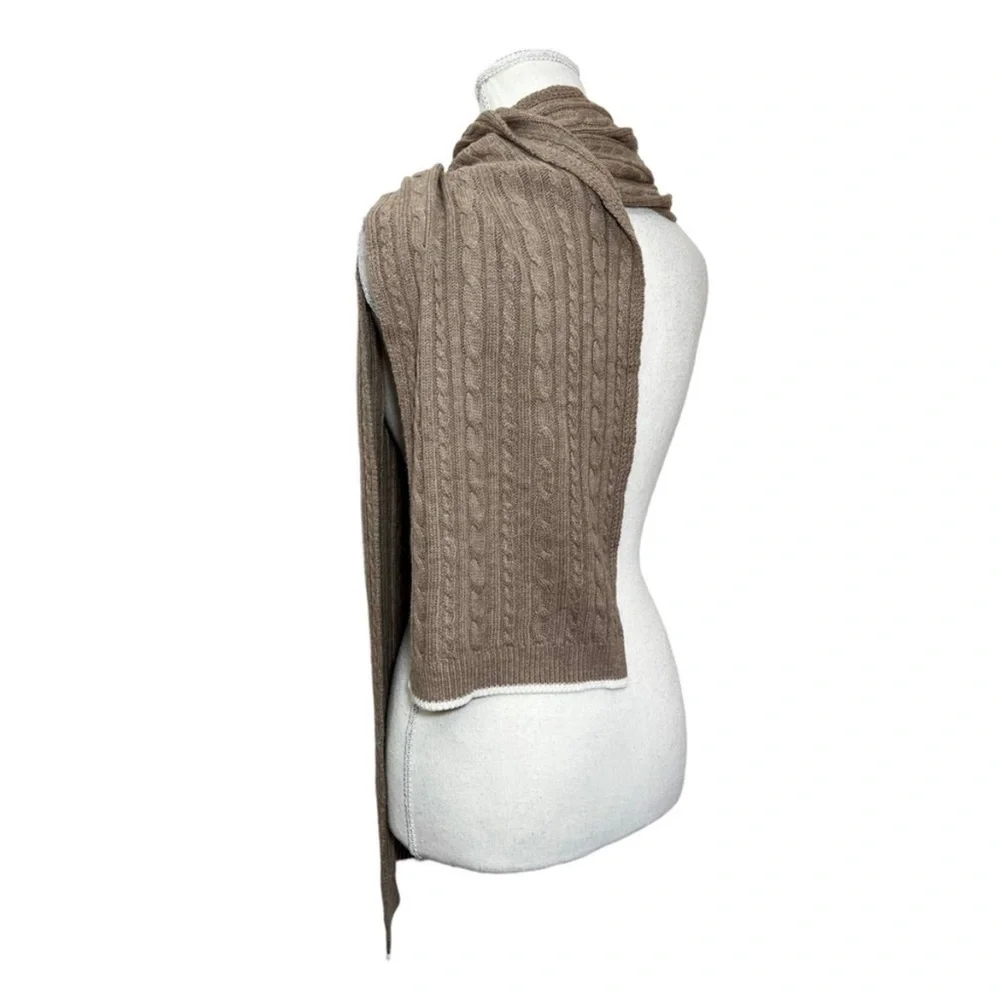 3 for 30$ Lands End cable knit scarf new with tags